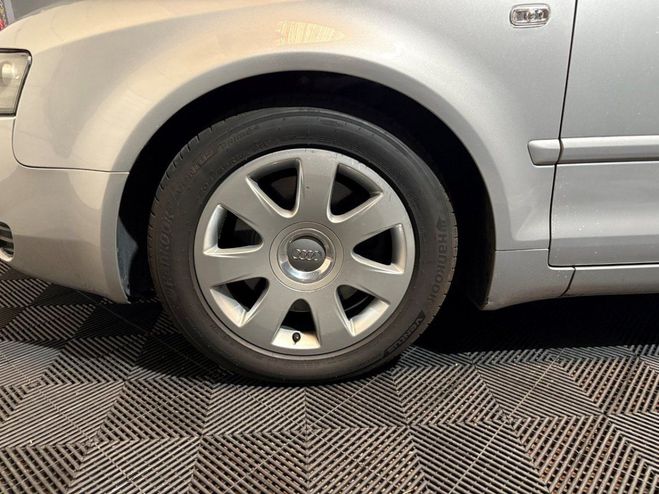Audi A4 CABRIOLET 163 CV BVM6 Gris de 2003