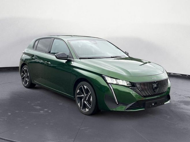 Cliquer pour voir la photo suivante Peugeot 308 1.2i PureTech 12V S&S - 130 III BERLINE Vert Olivine de 2024