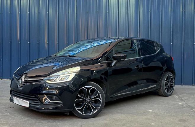 Cliquer pour voir la photo suivante Renault Clio 1.2 TCE 120 ENERGY INTENS - Garantie 1 A Noir de 2016