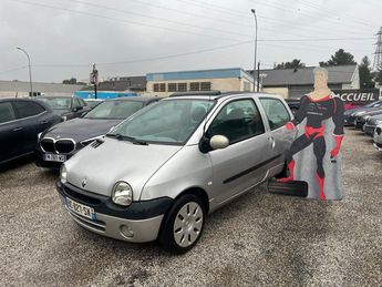  Voir d&eacute;tails -Renault Twingo 1.2 60CH &agrave;  La Garde (83)