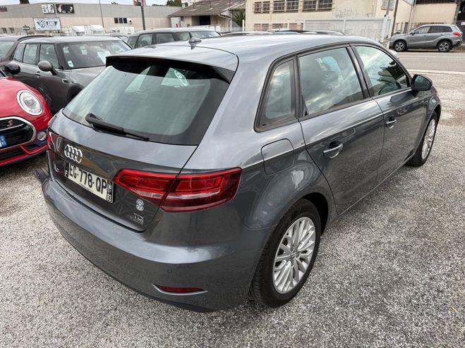 Audi A3 Sportback 2.0 TDI 184CH FAP ADVANCED QUA Gris F de 2016