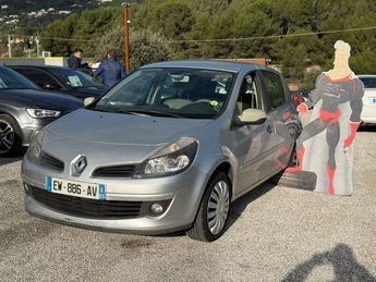  Voir d&eacute;tails -Renault Clio III 2.0 16V 140CH INITIALE BVA 5P &agrave;  La Garde (83)