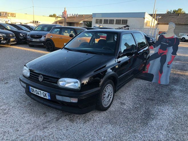 Cliquer pour voir la photo suivante Volkswagen Golf III 2.8 VR6 174ch 3p Noir de 1992