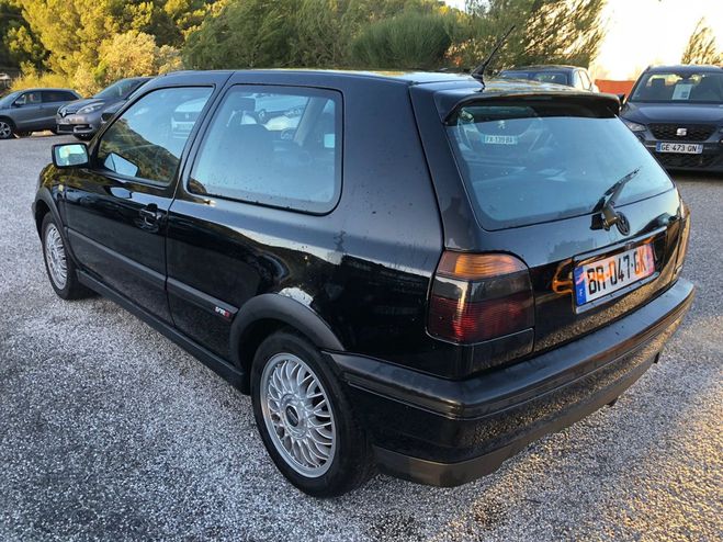 Volkswagen Golf III 2.8 VR6 174ch 3p Noir de 1992
