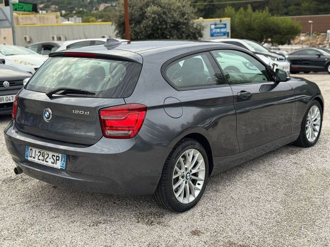BMW Serie 1 120dA 184ch Business 3p Gris de 2014