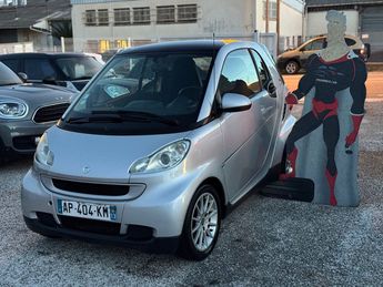  Voir d&eacute;tails -Smart Fortwo Coupe CDi 54ch Pure &agrave;  La Garde (83)