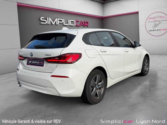 BMW Serie 1 F40 116d 116 ch Business Design carplay  Blanc de 2022