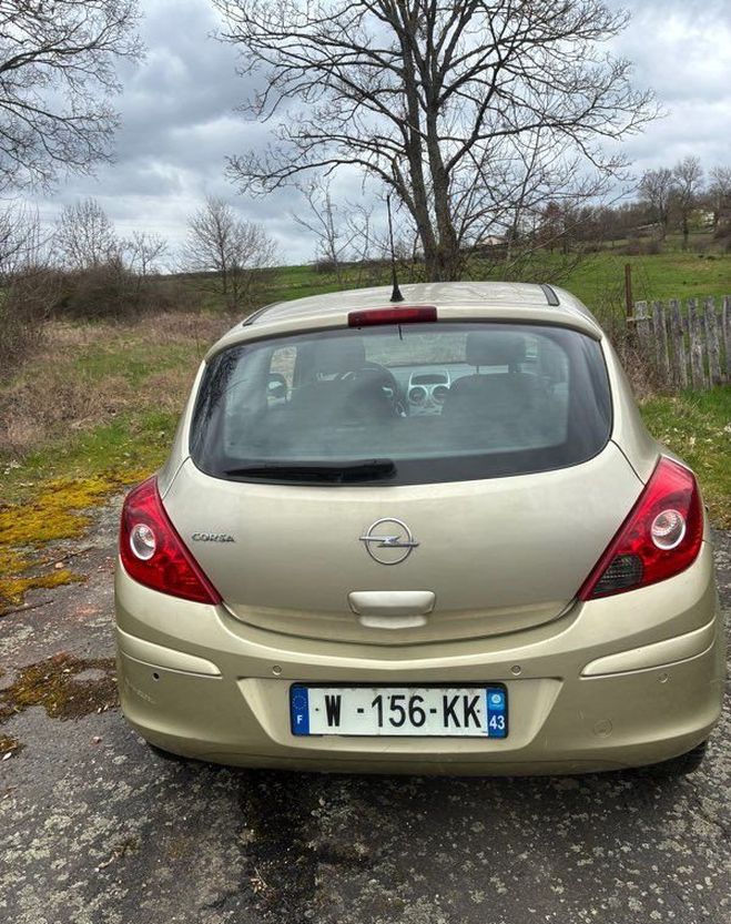 Opel Corsa 2009 1.2 80 cv essence 5 portes  de 2009