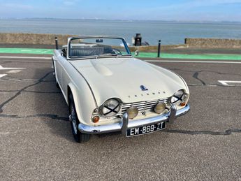  Voir d&eacute;tails -Triumph TR4 OVERDRIVE &agrave; Honfleur (14)