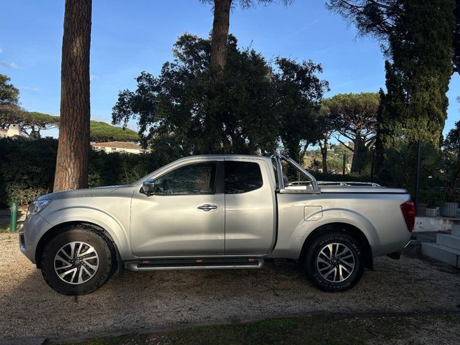 Nissan Np300 NAVARA 2.3 DCI 160 KING CAB N-CONNECTA / Gris de 2016