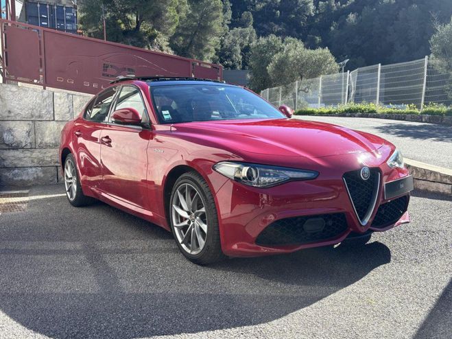 Alfa romeo Giulia 2.0 T - 280 - BVA ROUGE FONCE de 2017