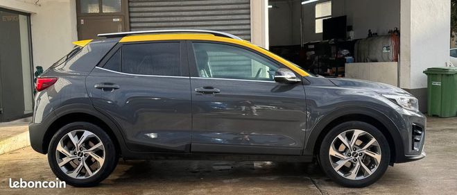 Kia Stonic 1.0 t-gdi 120 mhev hybrid gt-line dct bv Gris de 2022