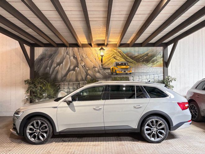 Skoda Superb SCOUT 2.0 TDI 200 CV FINAL EDITION 4X4 D Gris de 2022