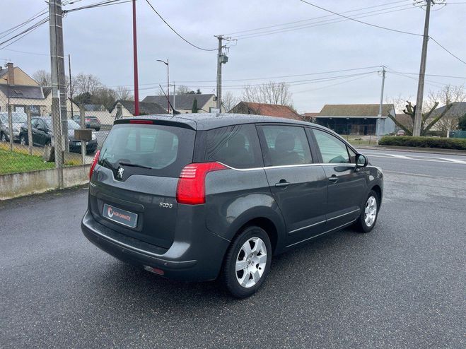 Peugeot 5008 1.6 hdi 110 cv premium ct ok garantie 12 Gris Anthracite de 2009