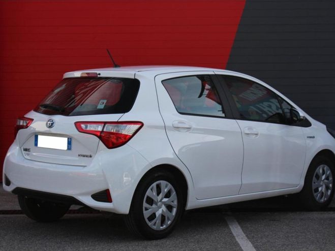Toyota Yaris Hybrid 100h e-CVT France BLANC de 2019