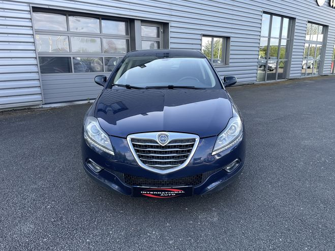 Lancia Delta 2.0 MULTIJET 165 16V DPF EXECUTIVE BLEU FONCE  de 2011