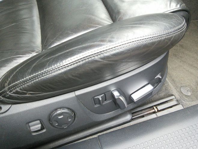 Audi A8 LIMOUSINE Quattro 4.2 TDi V8   Tiptronic Noir de 2006