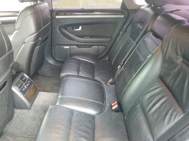 Audi A8 LIMOUSINE Quattro 4.2 TDi V8   Tiptronic Noir de 2006