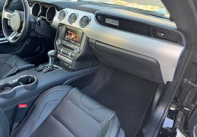 Ford Mustang V8 5.0 GT FASTBACK SIEGES RECARO BOITE A Noir de 2016