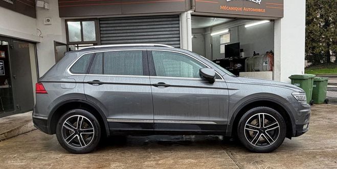Volkswagen Tiguan 2.0 tsi 180 carat exclusive 4motion dsg7 Gris de 2017