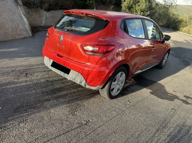 Renault Clio IV 1.2 16V 75CH LIFE Rouge de 2014