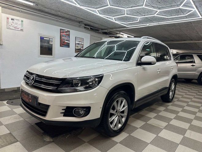 Cliquer pour voir la photo suivante Volkswagen Tiguan CARAT 4 MOTION BLANC de 2012