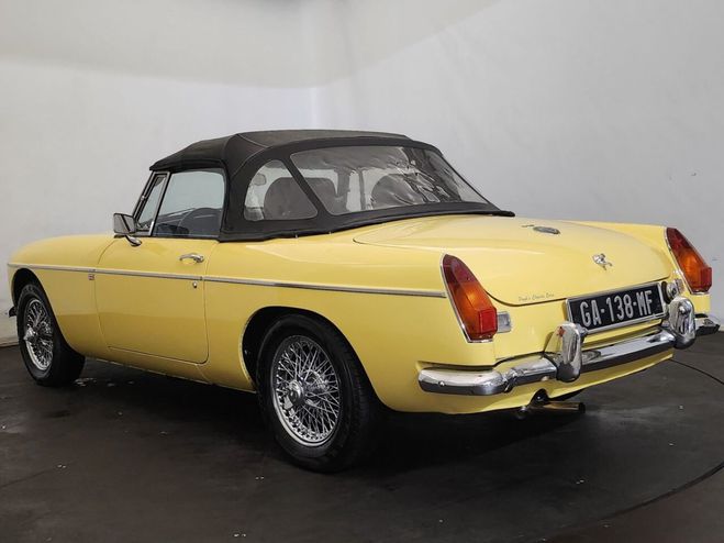 MG MGB B cabriolet Jaune de 1972