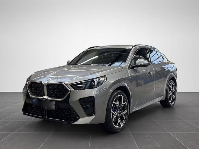 BMW X2 20d xDrive M Sport AHK LRHZ H-K RFK LED GRATTE-CIEL GRIS de 2024