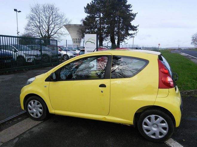 Peugeot 107 1.0 68 Urban - moteur a chaine de distri Jaune de 2009