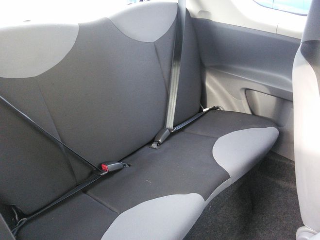 Peugeot 107 1.0 68 Urban - moteur a chaine de distri Jaune de 2009