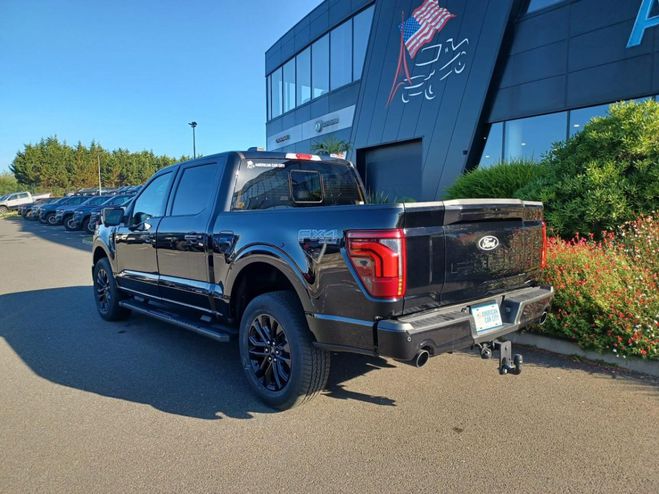 Ford F150 Supercrew LARIAT Black Package V8 5.0L Noir de 2025
