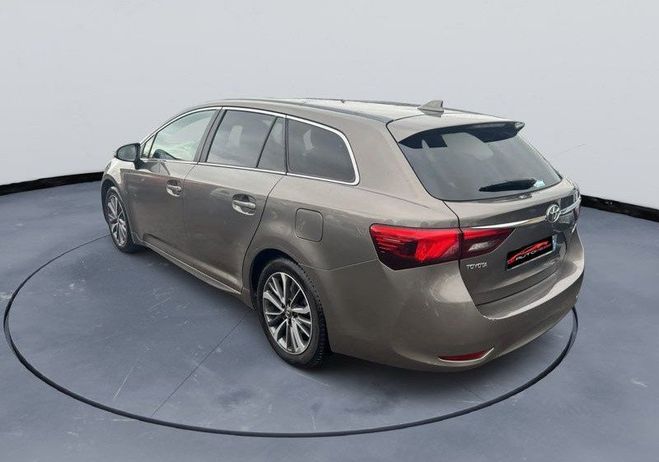 Toyota Avensis Touring Sport 143 CH Climatisation R�gul Autre de 2017