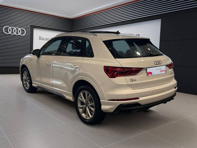 Audi Q3 35 TFSI 150 ch S line Blanc de 2024