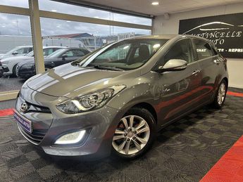  Voir d&eacute;tails -Hyundai I30 1.6 CRDi 110 Blue Drive Pack Sensation &agrave; Creuzier-le-Vieux (03)