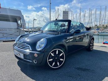  Voir d&eacute;tails -Mini Cabrio ONE 90CH SIDEWALK &agrave; Cannes (06)