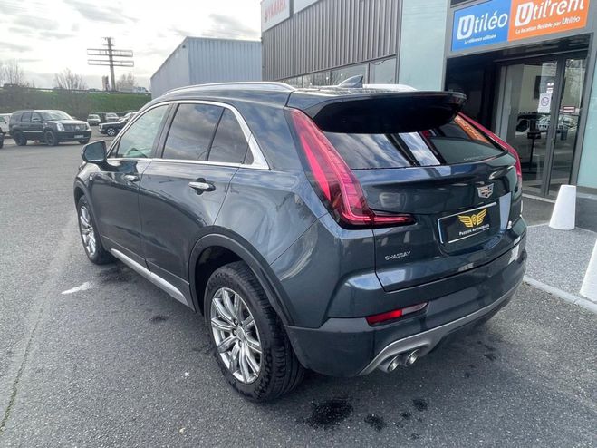 Cadillac XT4 Premium Luxury awd Gris de 2022