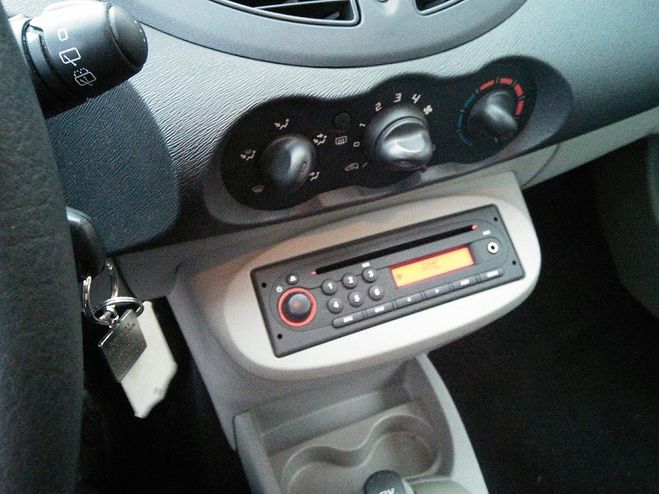 Renault Twingo 1.2 75 CV Authentique GARANTIE MECANIQUE Noir de 2009