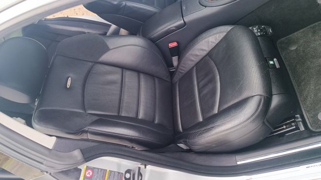 Mercedes Classe CLS (C 219) 63 AMG 7 G-TRONIC SPEEDSHIFT 514 GRIS de 2008