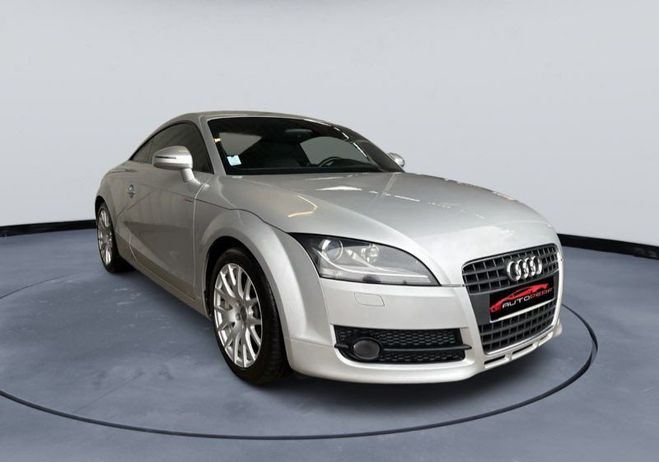 Audi TT 2.0 tfsi 200 ch Spoilier escamotable -si Blanc de 2007