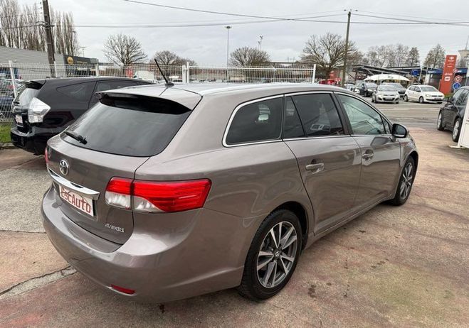 Toyota Avensis break 2,0 d4d 125cv 2015  de 2015