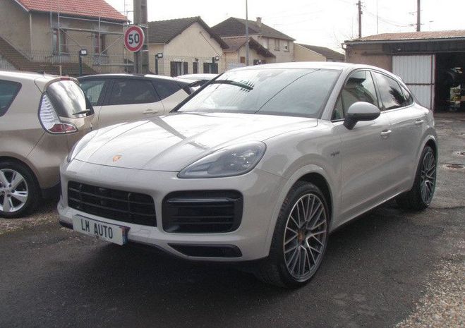Cliquer pour voir la photo suivante Porsche Cayenne III COUPE 3.0 V6 E-HYBRID 462 PLATINUM E de 2023