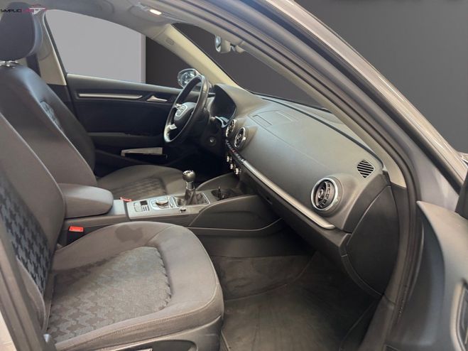 Audi A3 Sportback BUSINESS 1.6 TDI ultra 110 Lin Gris de 2015