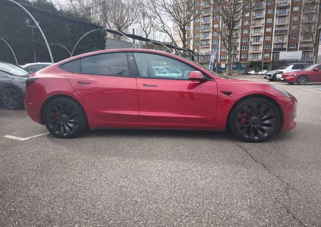 Tesla Model 3 dual motor Rouge de 2022
