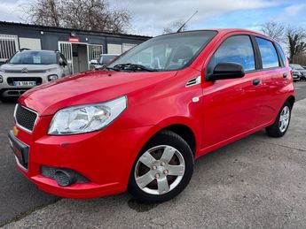  Voir d&eacute;tails -Chevrolet Aveo 1.2i 84CH 5p &agrave; Gerzat (63)
