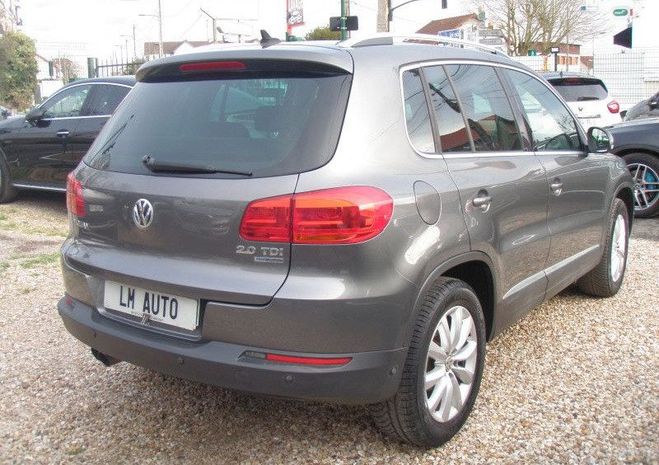 Volkswagen Tiguan (2) 2.0 TDI 140 BLUEMOTION TECHNOLOGY SP Gris de 2012