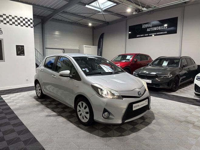 Cliquer pour voir la photo suivante Toyota Yaris France 1.5 VVTi 16V HSD Hybrid 100h E-CV de 2014