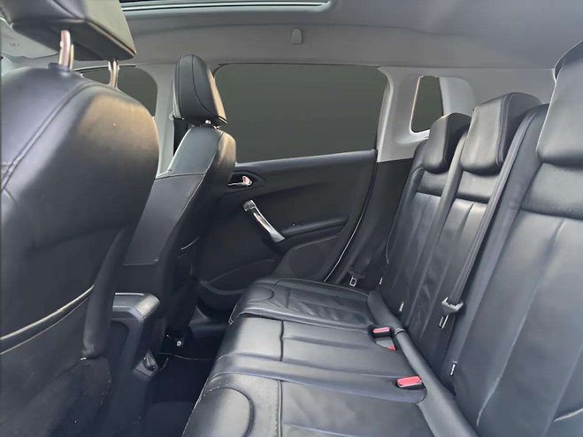 Peugeot 2008 1.6 E-HDI92 FAP FELINE TITANE BLANC de 2014