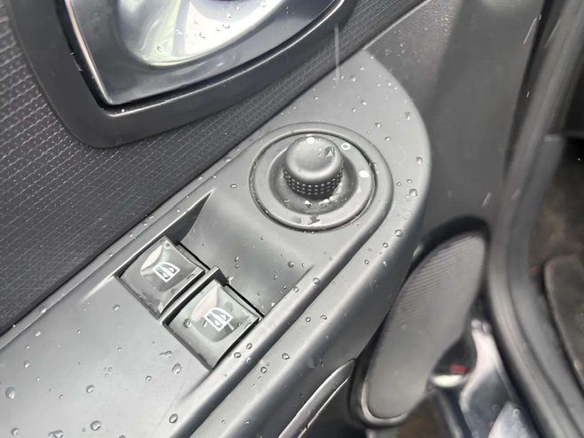 Renault Clio 0.9 TCE 90CH ENERGY BUSINESS 5P NOIR de 2016