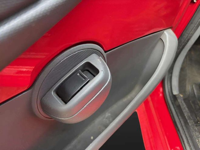 Citroen C1 1.0I ATTRACTION 5P ROUGE de 2010