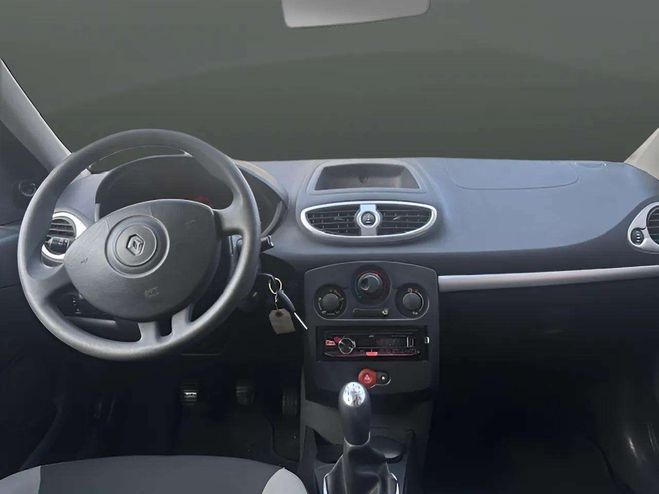 Renault Clio 1.5 DCI 75CH AUTHENTIQUE ECO� 5P BLANC de 2011